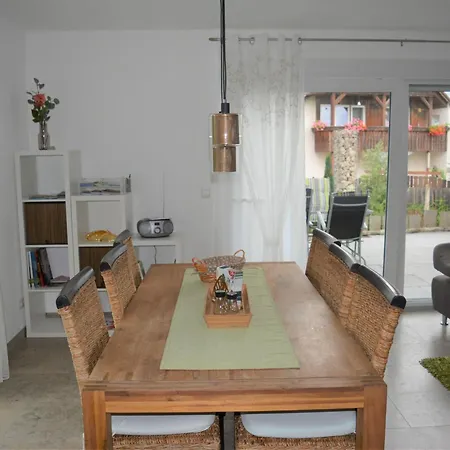 Schneider Apartment *
