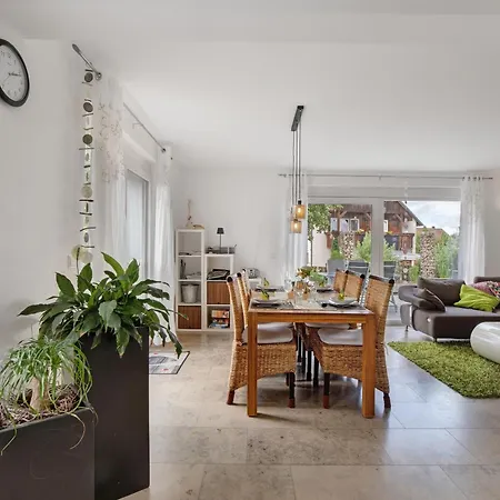 Schneider アパート *