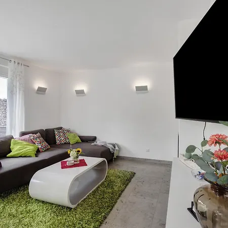 アパート Schneider